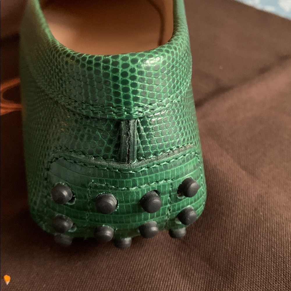 Tod's Green Leather Moccasin Driving Loafers - Picture 12 of 14